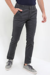 Cardinal Celana Panjang Chinos Skinny Pria E0141BK04A